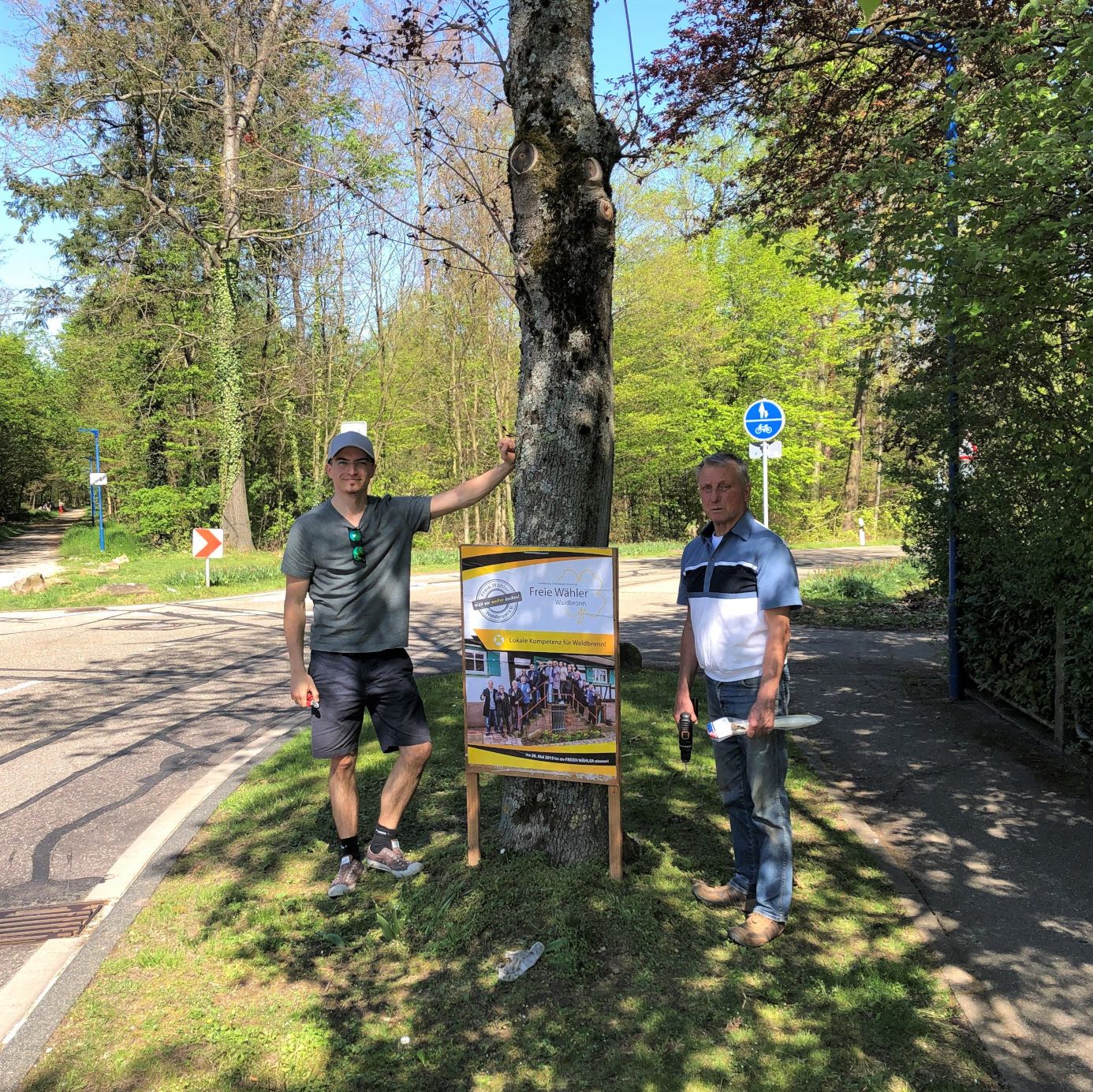 Plakate aufgestellt